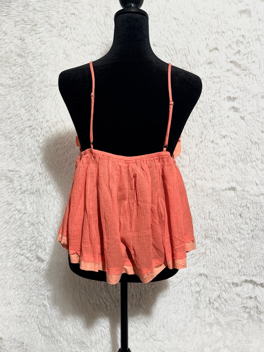 POL Coral Ruffle Trim Spaghetti Strap Camisole - Picture 4 of 4